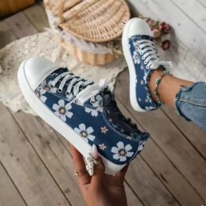Women leisure flower flat canvas shoes - Image 5