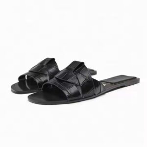 Large flat bottomed trendy straight line slippers for women's new foreign trade cross solid color fashionable sandals - Image 6