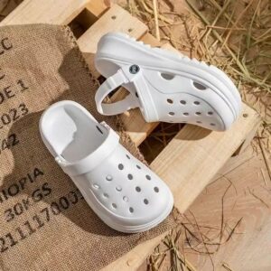 Popular beach platform sandals, simple wear-resistant non-slip shoes, and women's height-increasing sandals - Image 4