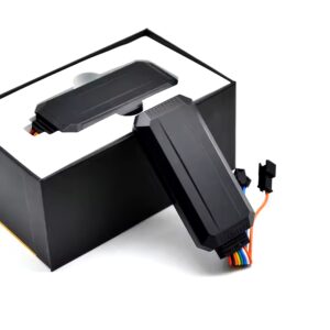 GPS vehicle tracker VT08S with relay to stop engine remotely via sms and gprs command - Image 3