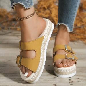 Large size belt buckle slippers for women's outdoor wear 2024 summer forest retro thick soled casual cool slippers - Image 3