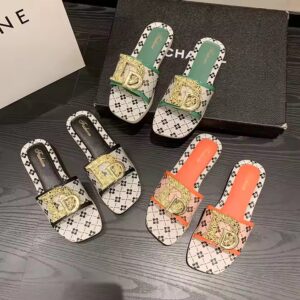 Stylish Beach Metal Buckle Women Lady Shoes Slippers Flat Sandals For Women And Ladies - Image 5