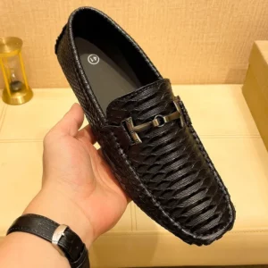 YRZL Loafers Men Comfort Soft Moccasins High Quality Handmade PU Leather Shoes Men Flat Driving Shoes White Loafers for Men - Image 5