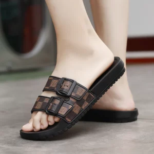 2024 New Slippers Men's Summer Casual Shoes for Men Outdoor Comfortable Soft Sole Slides Beach Sandals Size 38-47 Dropshipping - Image 4