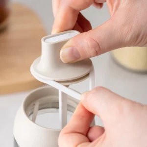 WMMO Spice Jar with Lid Set Herb Condiment Tins with Plastic Spoon Salt Storage Container Seal Box for Pepper Seasoning Cans - Image 4