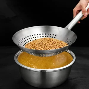 Thickened 304 Stainless Steel Colander with Long Handle Large Creative Oil Flour Noodle Dumplings Sieve Skimmer Scoop Kitchen To - Image 3