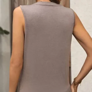 White Women's Blouses Summer Vintage Tassel Tank Tops Sleeveless V-Neck Casual Women Streetwear Shirt T-Shirt Female Clothing - Image 2