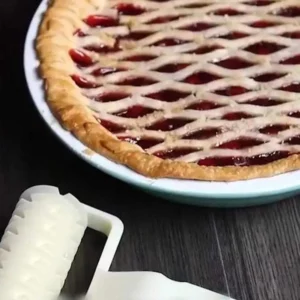 1PC High Quality Pie Pizza Cutter Pastry Bakeware Embossing Dough Roller Lattice Cake Tools Plastic Baking Tool - Image 4
