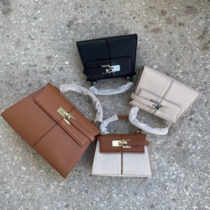 Large-size trapezoidal bag 2025 new niche design large-capacity single-shoulder crossbody bag ladies handheld small square bag - Image 2