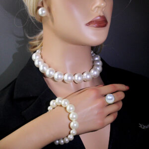 5 Women's Vintage Light Luxury French 5 Piece Imitation Pearl Jewelry Fashion Wedding Earring Bracelet Necklace Ring Set - Image 4