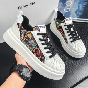 New Men's Casual Sports Shoes Comfortable Breathable Trendy and Versatile Sneakers Flat-soled Outdoor Sports Little White Shoes - Image 3