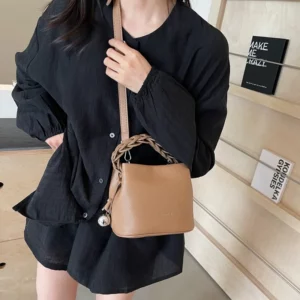 Fashion Weaving Handheld Bucket Bag New Korean Soft Leather Litchi Pattern Handbags Large Capacity One Shoulder Crossbody Bags - Image 2