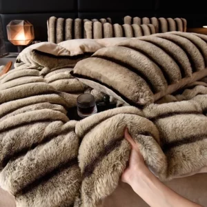 4kg Thickened Warm Rabbit Plush Four-piece Set Sheets, Duvet Covers, Pillowcases, Double-sided Suede Cover Set,Duvet Cover Set - Image 3