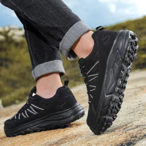Yixin972Large Size High-Quality Lightweight Rubber Sole Four-Season Outdoor Hiking Climbing Shoes（Video） - Image 5