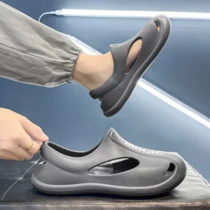 Eva shoes with a sense of stepping on shit summer fashion trendy wearing couples beach shoes thick-soled sandals men/women. - Image 2