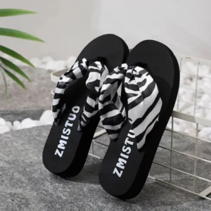Women Flip-flops Beach Slippers Summer Non-slip Flat Outdoor Simple Bohemian Slippers Ladies Indoor Bathroom Shoes Slides - Image 1