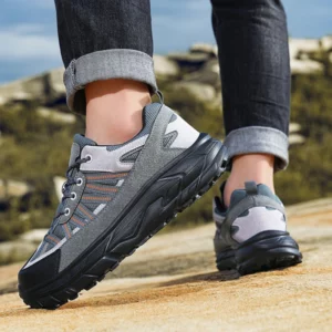 Yixin972Large Size High-Quality Lightweight Rubber Sole Four-Season Outdoor Hiking Climbing Shoes（Video） - Image 4