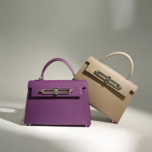 2025 New Women Casual Crossbody Bag Advanced One Shoulder Bag Small Square Tote Bags Genuine leather Lock Button Ladies Bag - Image 1