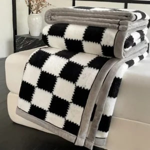 Winter Thick A Grade Plaid Coral Fleece Soft Warm Thick Bed Blankets Plush Sofa Blanket Bedding Sheet Home Office Supplies - Image 4