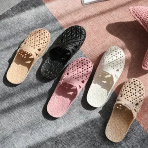 Hollowed Out Beach Sandals with Toe Covers for Men - Image 3