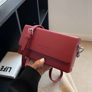 High-end Red Bags For 2024 New Trendy Letter Women's One Shoulder Crossbody Bag Pop Versatile Retro Commuting Small Square Pack - Image 3