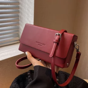 High-end Red Bags For 2024 New Trendy Letter Women's One Shoulder Crossbody Bag Pop Versatile Retro Commuting Small Square Pack - Image 4