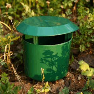 Plastic Snail Catcher Snail Cage Insect Trapper Snail House Garden Vegetable Supplies Snail Box Destroyer Snail Trap Catcher - Image 4