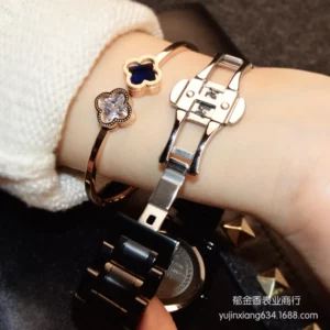 HK Brand Wristwatches Quartz-Watches High-Grade Women's Watches Rose Gold Black Stainless Steel Strap Joker Square Simple Luxury - Image 5