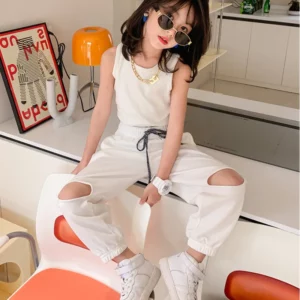 2022 Summer Children'S Clothing Sets Personalized Fashion Short-Sleeved Suit Girls T-Shirt + Hole Long Sweatpants Baby Kids Suit - Image 3