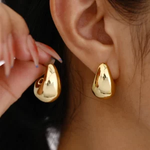 Vintage Elegant Teardrop Stud Earring Set Chic Simple Fashion Lightweight Earrings for Women Daily Wear Party Jewelry Gift 2025 - Image 4