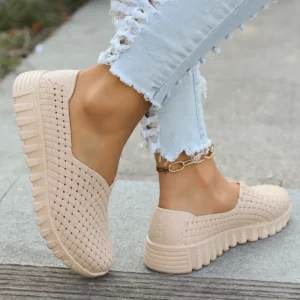 2024 Flat Light Fashion Woven Women's Shoes Large Size Soft Sole Mother Leisure Hollow Out Cloth Shoes Sports Shoes - Image 5