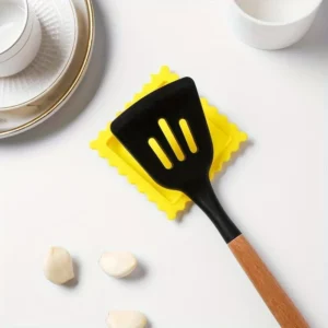 1pc Cartoon Biscuit-Shaped Soup Spoon Rest - Heat Insulating and Anti-Scalding Mat for Kitchen Gadgets for Restaurant Kitchen - Image 6