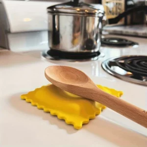 1pc Cartoon Biscuit-Shaped Soup Spoon Rest - Heat Insulating and Anti-Scalding Mat for Kitchen Gadgets for Restaurant Kitchen - Image 1