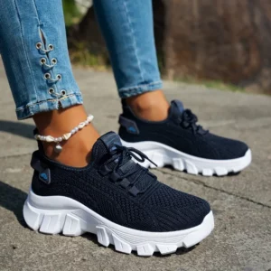 Women's 2025 Spring Knitted Shoes Lightweight Breathable Mom Shoes Plus Size Comfort Non-Slip Casual Flat Sole Slip-On - Image 3