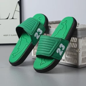 Summer Men's Sandals Fashionable Casual Beach Holiday Slippers Men's Lightweight Shoes New Outdoor Comfortable Casual Sandals - Image 2