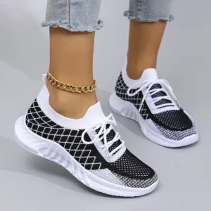 Spring and Autumn New Women's Casual Lace up Sports Shoes Comfortable, Breathable, Lightweight, Wear Resistant Sports and Leisur - Image 1