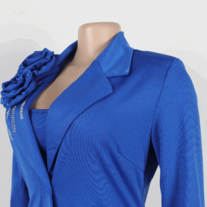 Elegant Slimming Two-Piece Suit Jacket with Flower Pattern Pearl Diamond Detailing Body-Hugging 2025 Style - Image 4