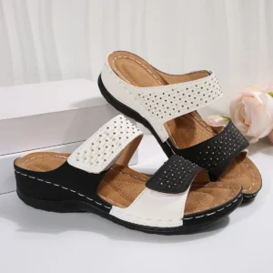 Summer 2025 new hollowed-out European and American sandals with wedge heels, plus-size women's color-blocked slippers - Image 3