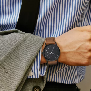 TOMI Brand Fashionable Men's Watch Luxurious Small Disc Dial Design Quartz Watch - Image 2